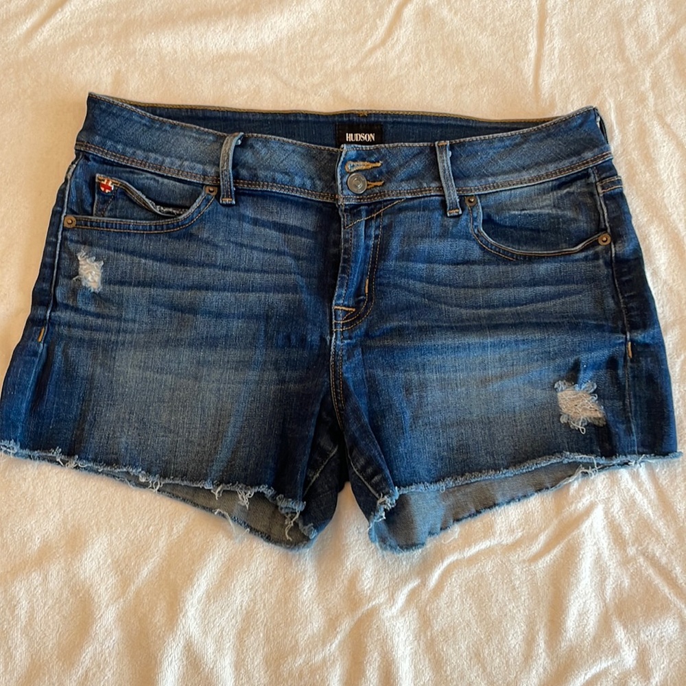 Hudson Croxley Mid Thigh Cut Off Raw Hem Shorts, size 29